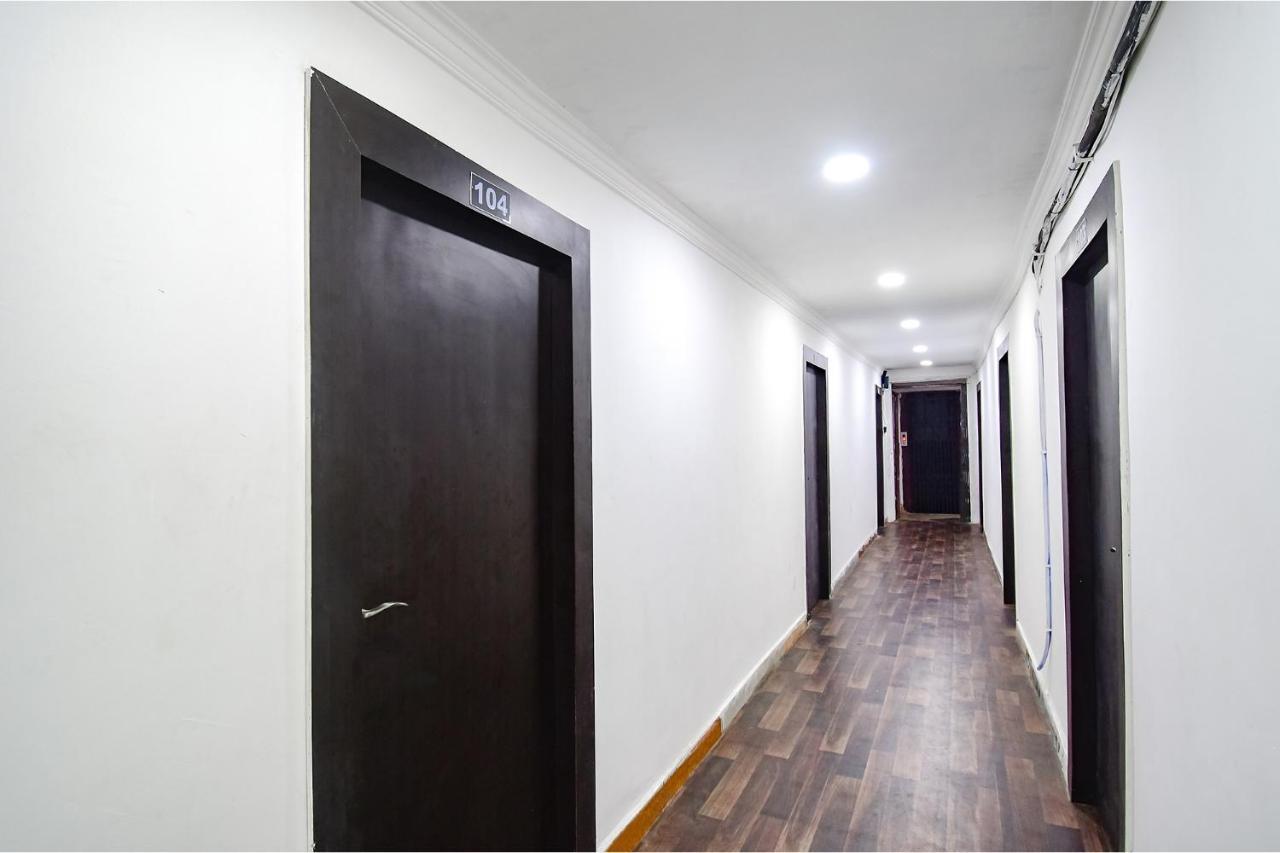 Отель Fabexpress Royal Oak Liluah Экстерьер фото